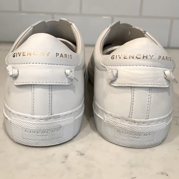 Givenchy
Urban Street Logo Sneakers - Picture 4 of 5